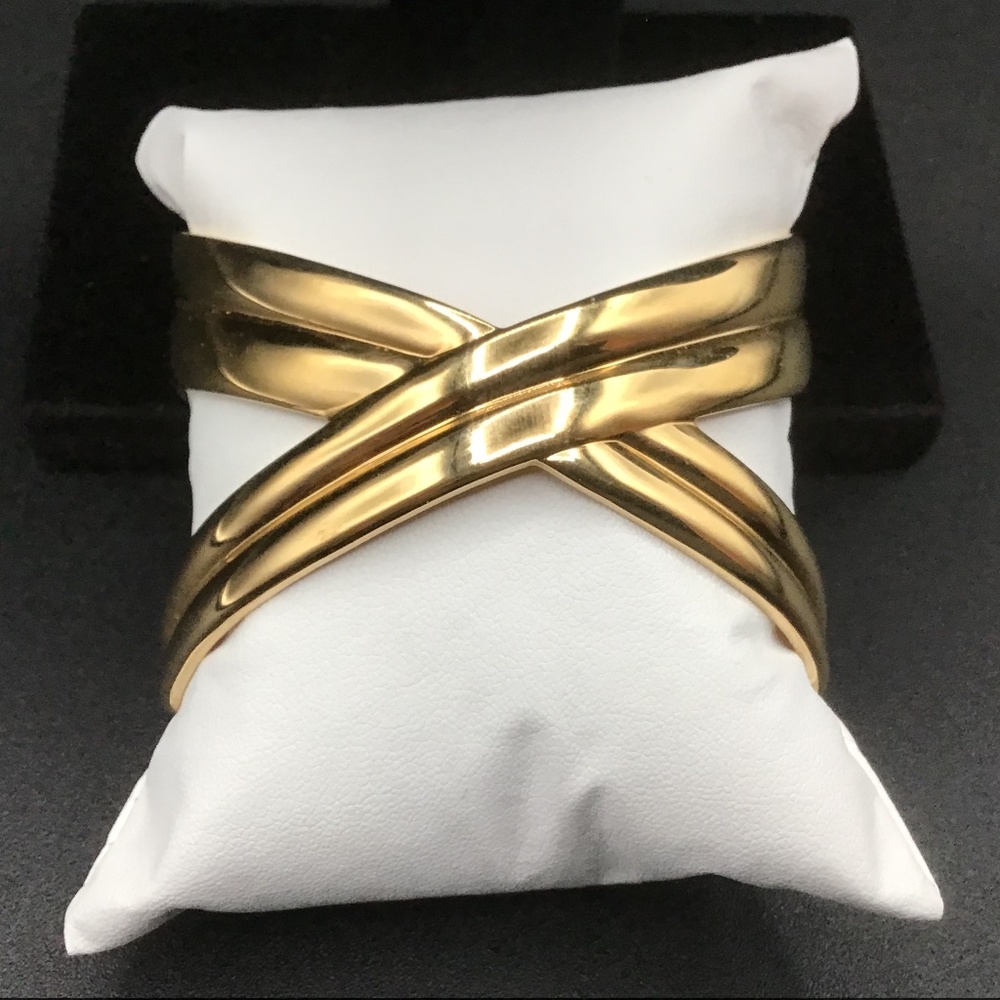 Stunning Shiny Gold Cuff Bracelet